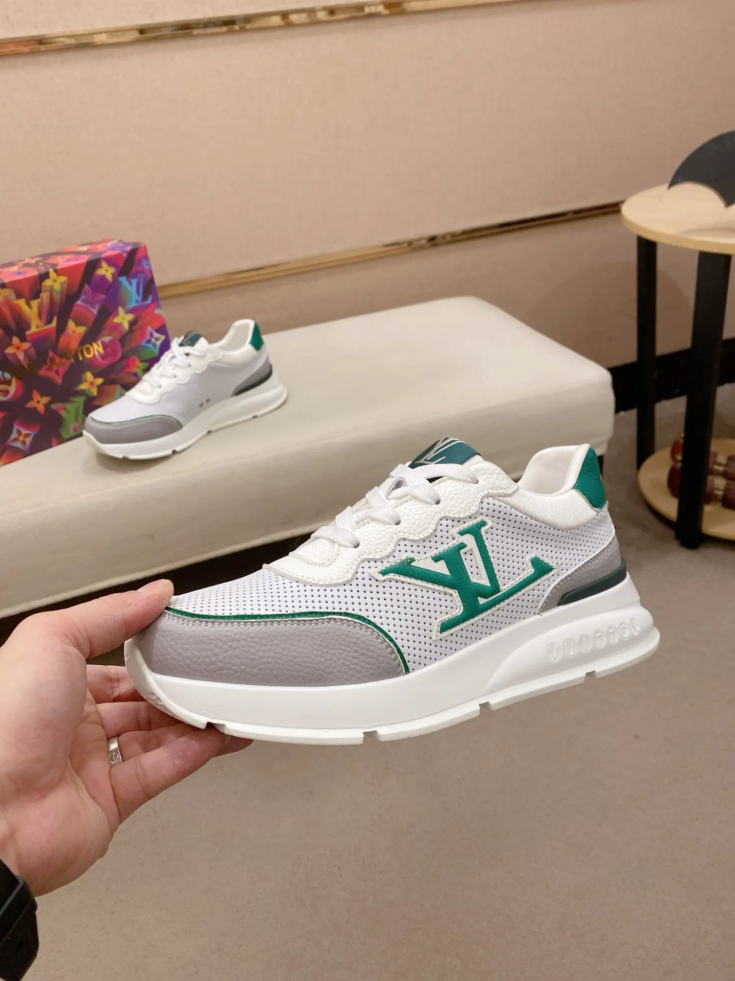 Men's shoes: 442💰🎉🎉LV~Louis Vuitton trendy men's shoes, new shipments, latest matching, the same style as the official website, super high quality, hot sales of the season [strong][strong][strong]Selected first-layer cowhide, comfortable sheepskin lining, original last, comfortable on the foot, wear-resistant rubber outsole, size: 38-44.